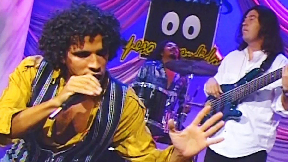 Luz Darma – Estas En Mi  – A Oscuras Pero Encendidos youtu.be/laQdj04V0g8
Siguenos en Facebook O suscribete a YouTube para videos nuevos todos los dias!
FACEBOOK m.facebook.com/paulbouchemedia
YOUTUBE youtube.com/@PaulBoucheTV