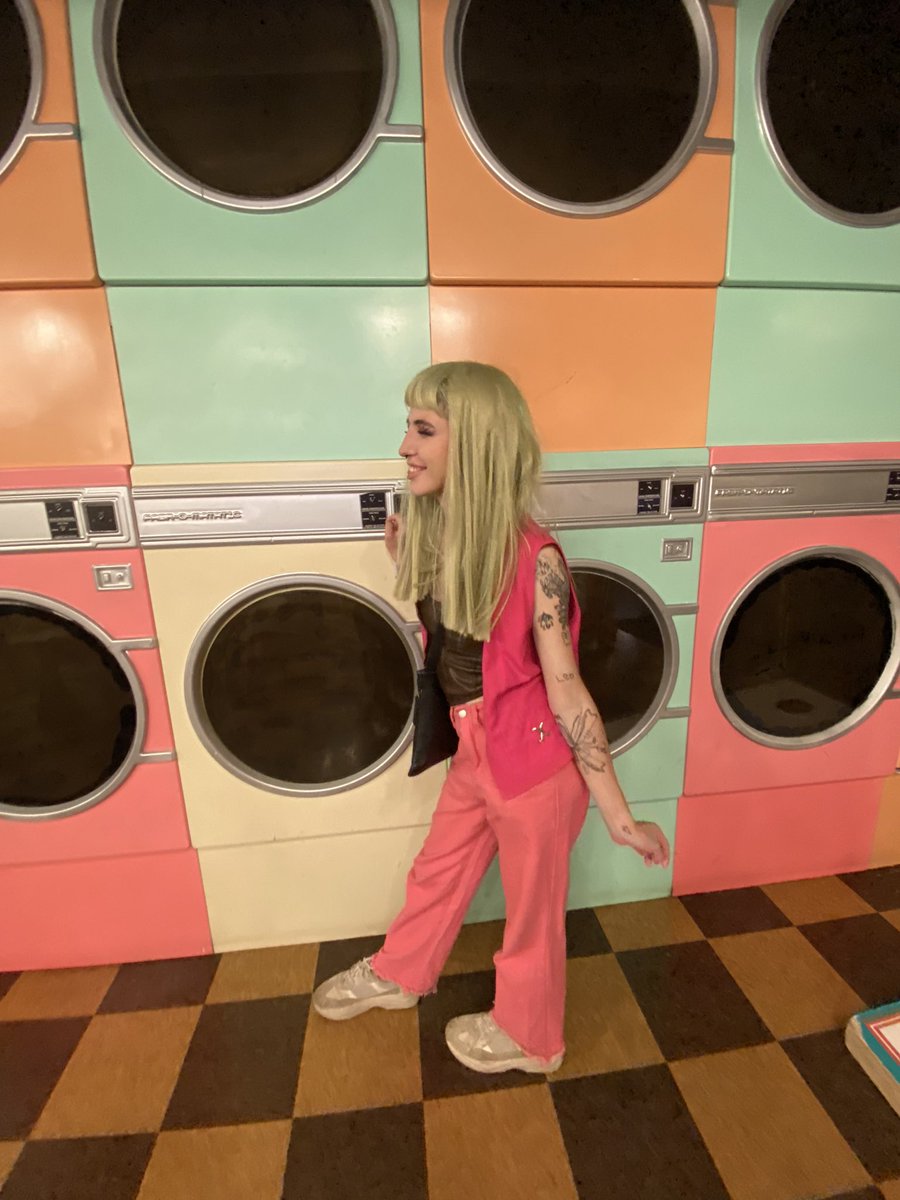 mothermold's tweet photo. Hi Barbie https://t.co/jfKB3lYHtj