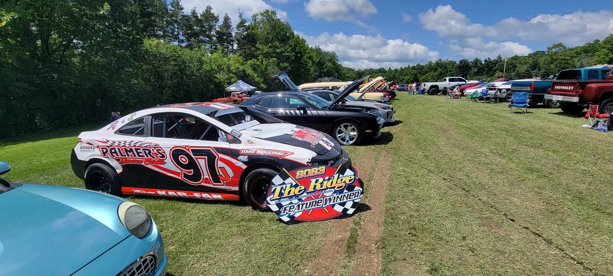 https://t.co/ZqeaaUMWCz Check out 2022 @DIRTcarRacing @HoosierTire Mini-Stock champion, Jay Ingersoll and his #97j and more at the Frosty Acres Campground event!

Thanks Jay & team! https://t.co/Kp6ULe0i0O
