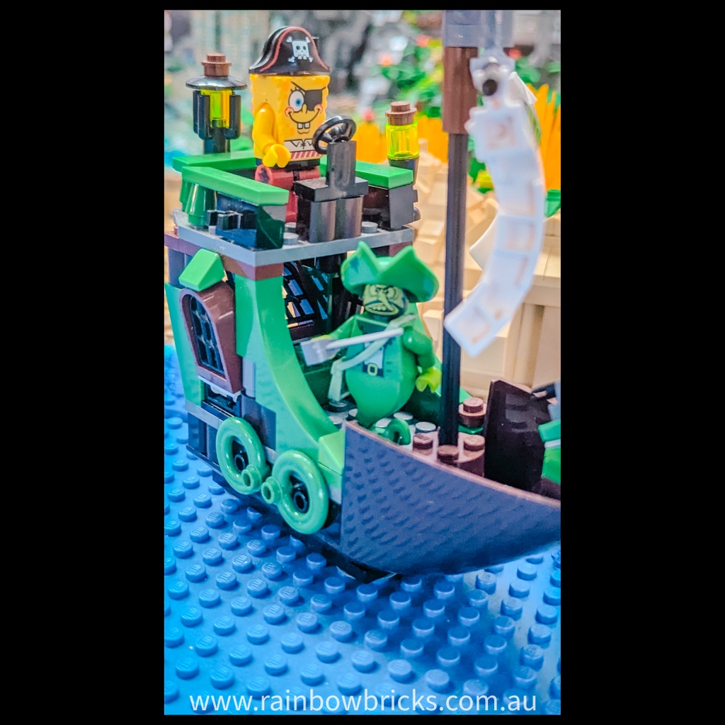 There was a set called "The Flying Dutchman" (Set number 3817) that featured the ghostly pirate character, the Flying Dutchman, along with Sponge Bob.

#rainbowbricks #LEGO #LEGOminifigs #LEGOSpongeBob #SpongeBob #SpongeBobSquarepants #TheFlyingDutchman #LegendaryPirateTales