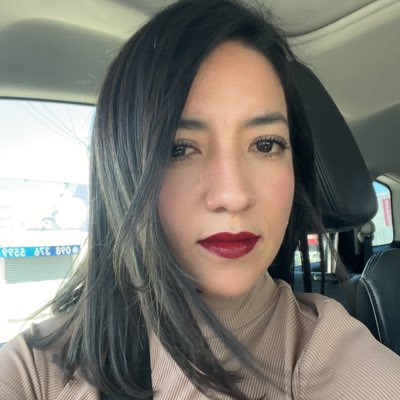 Susanasjh's tweet photo. #NuevaFotoDePerfil https://t.co/XW6RblFdT8