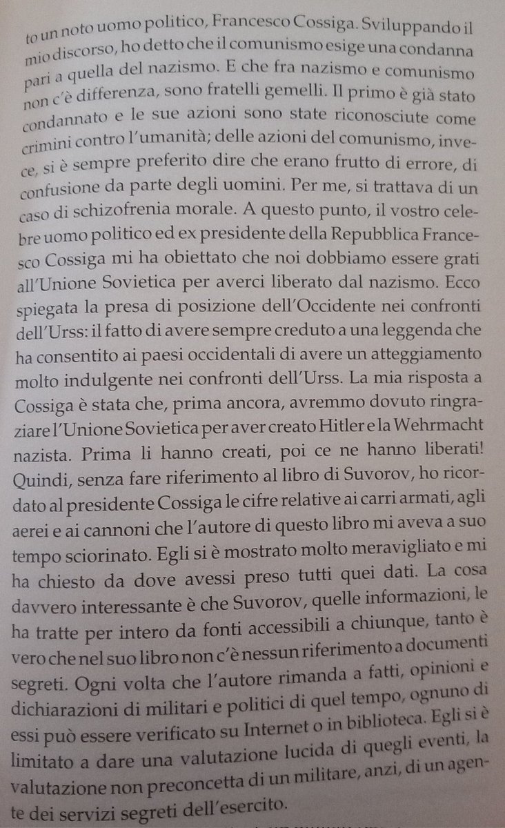 ChroniclesKiev's tweet photo. "La mentalità comunista" racchiude interviste del 2000 a 3 grandi scrittori che vissero nell'#URSS. Assolutamente uno dei libri da leggere per comprendere il pensiero 🇷🇺 ed entrare nella mente di #Putin e dei russi e ricco di aneddoti.
#suvorov #bykov #bukovskij #Russia #ucraina https://t.co/57fUvUxcZN