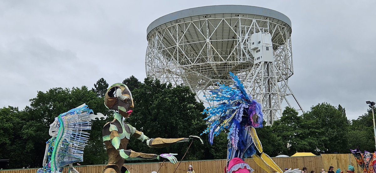 stephenlhewitt's tweet photo. @bluedotfestival Unfortunately I had to admit defeat early. I was an Access customer and in the end - the rain won :-( #nextyear https://t.co/2ivh0ULwkY