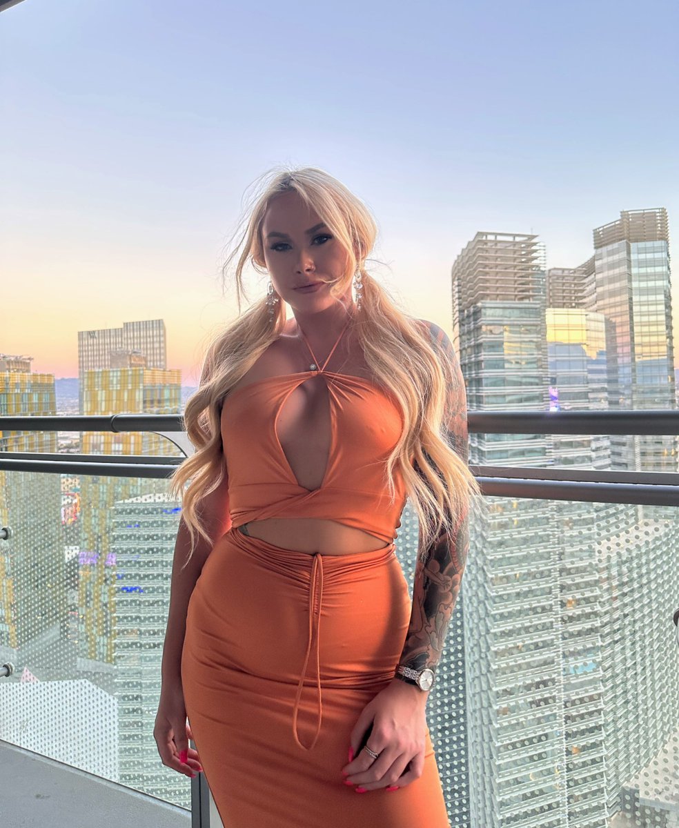 Goddess Brooke tweet media
