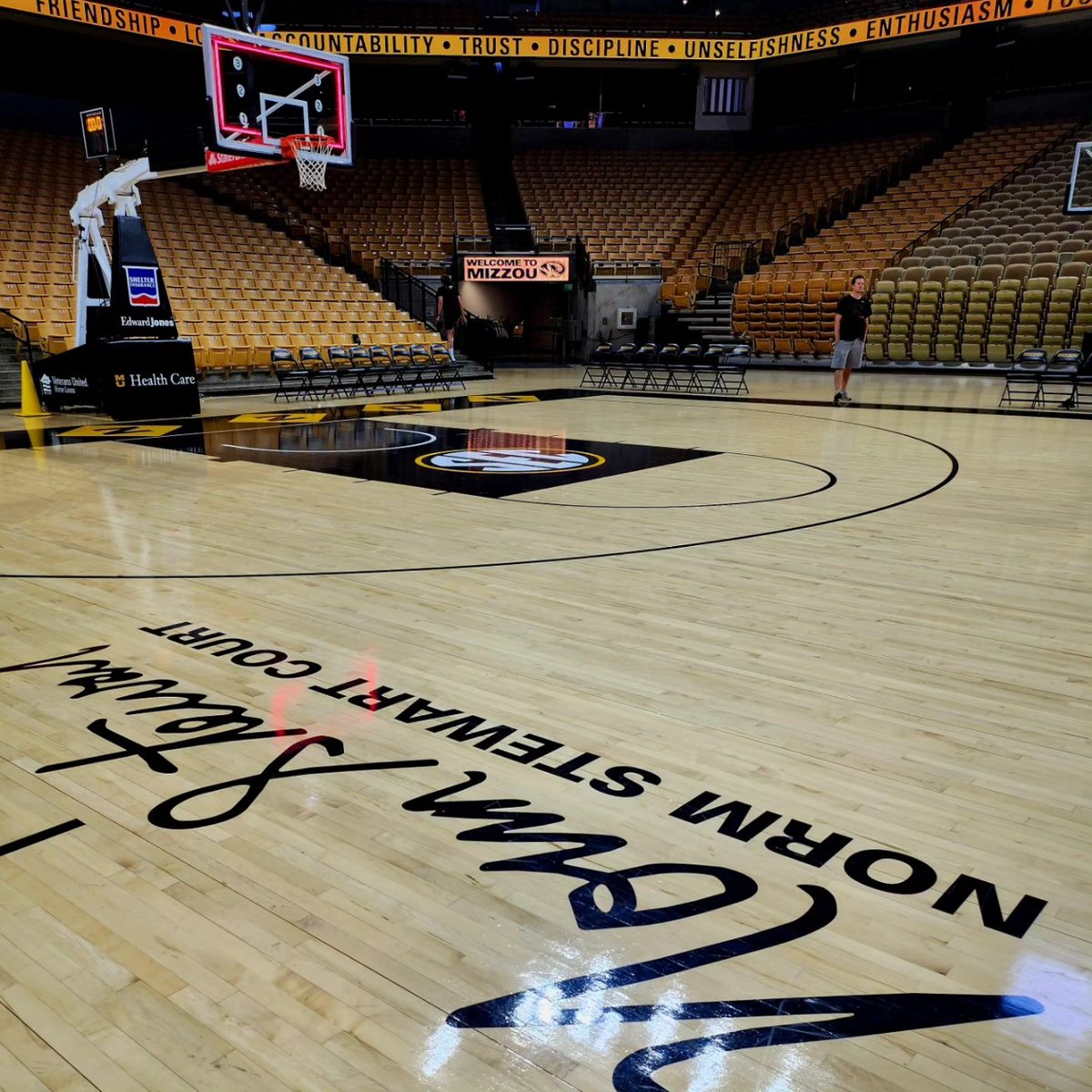 It was great to see our Tigers at Their Open Practice! 

Here is to Coach Gates and our 2023-24 team, and to the continued success of recent Tiger now, NBA player Kobe Brown!