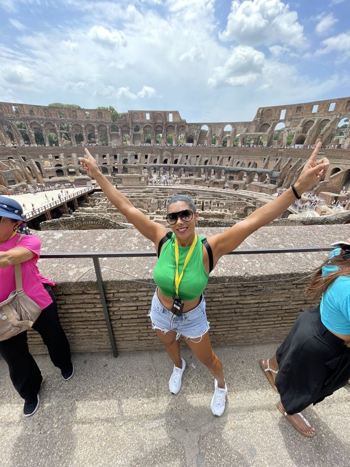 Amazing Rome 🇮🇹 Colosseum 😍 https://t.co/kIA09UFkwi