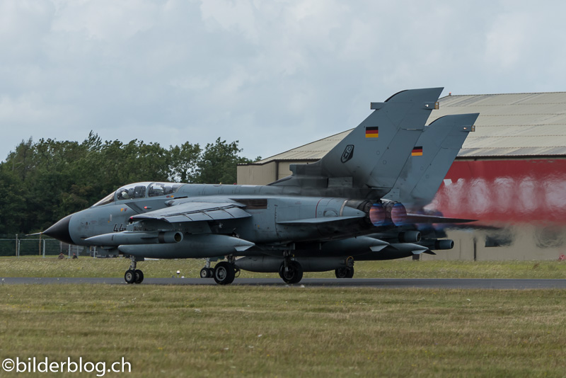 bilderblog's tweet photo. German Luftwaffe Tornado IDS and Tornado ECR double takeoff
RIAT 2023, RAF Fairford, England

#RIAT #RIAT2023 #RIAT23 #avpic #aviationpic #avnerd #jetphotos #aviationpic #avgeek #aviationphoto #aviationpics #aviationphotography  #fighter #fighterjet #militaryaviation https://t.co/dNLGipvhrq