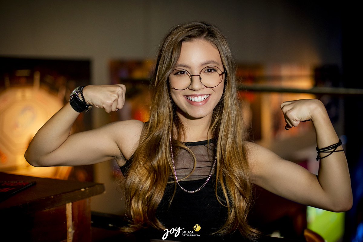 MEGASOM's tweet photo. 15 anos da Eduarda hoje! Uma noite de muitas emoções 😍 https://t.co/A39lnmFmhr