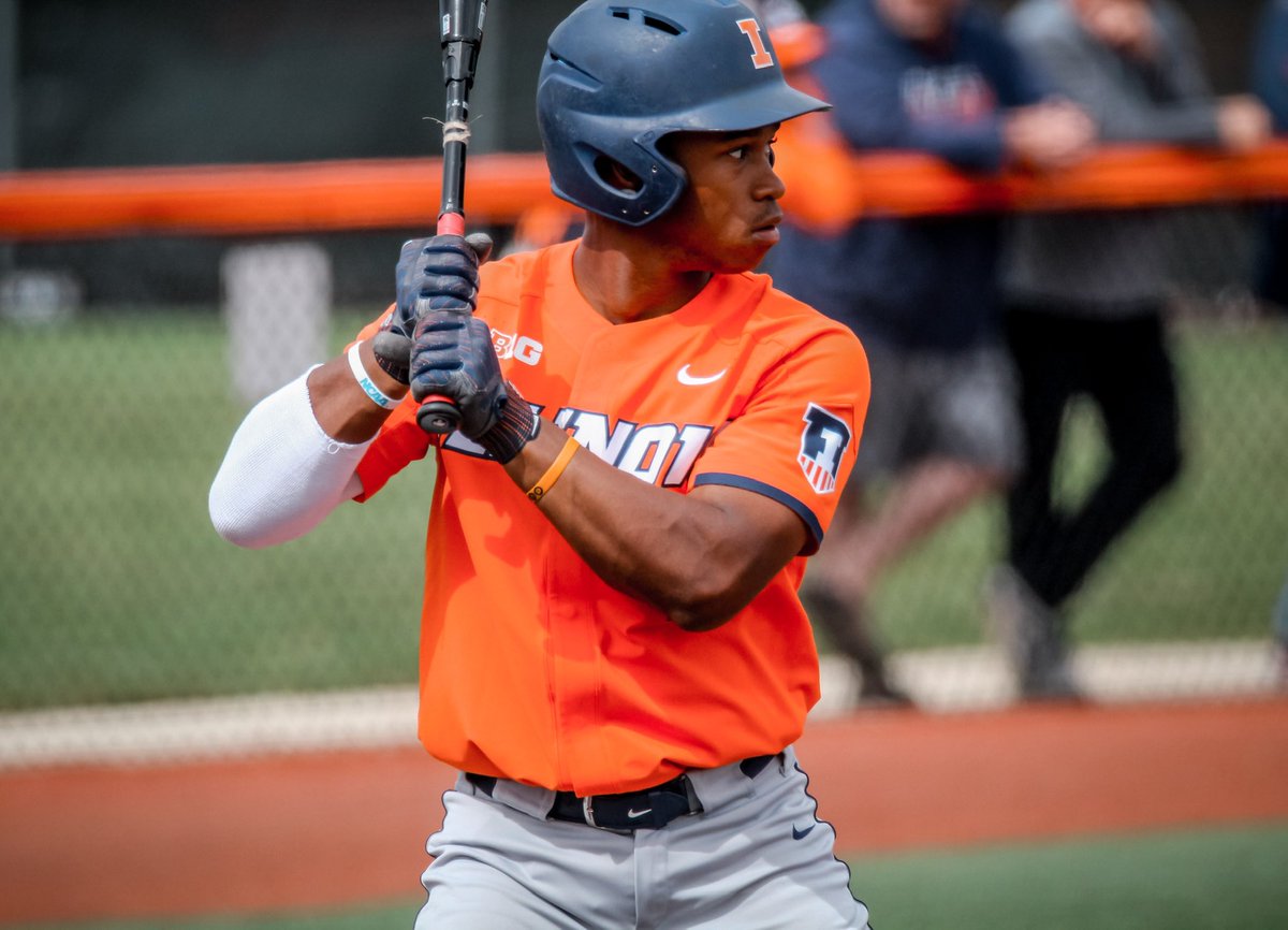 CrayolaCraanBox's tweet photo. 8 years later, ✌🏽@IlliniAthletics https://t.co/EqgGbV9shc
