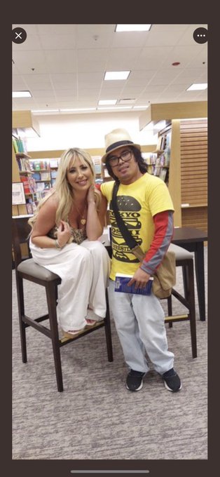 Last night at @BNBuzz @TheGroveLA was everything! So much support and love ❤️ I can&rsquo;t wait to do it all<a class="tags" target="_blank" title="On Twitter" href="/?out=eyJ0eXAiOiJKV1QiLCJhbGciOiJIUzUxMiJ9.eyJpYXQiOjE3MjA3NTg4NzUsImlzcyI6InR3cG9ybnN0YXJzLmNvbSIsIm5iZiI6MTcyMDc1ODg3NSwiZXhwIjoxNzUyMjk0ODc1LCJyZWRpcmVjdF91cmwiOiJodHRwczovL3R3aXR0ZXIuY29tL0JOQnV6eiJ9.tfIB2A4zxHXro6xfmd-Xf4lyq0UmnfAADvUOV0IBKEkKLrTUVSfXLtWRz_9xJUVynT1iYORW731p38vrFYNQBg">@BNBuzz</a><a class="tags" target="_blank" title="On Twitter" href="/?out=eyJ0eXAiOiJKV1QiLCJhbGciOiJIUzUxMiJ9.eyJpYXQiOjE3MjA3NTg4NzUsImlzcyI6InR3cG9ybnN0YXJzLmNvbSIsIm5iZiI6MTcyMDc1ODg3NSwiZXhwIjoxNzUyMjk0ODc1LCJyZWRpcmVjdF91cmwiOiJodHRwczovL3R3aXR0ZXIuY29tL1RoZUdyb3ZlTEEifQ.DFtjSotwzAnyi79qbejt5wLsMG6HmT8NlctKGTHiqYZaIQvsn-0buO1gPvalbAnV0AiWVfpcM_8wM9rvxz9cQg">@TheGroveLA</a><a href="/tag/halloween2023"class="tags"><span>#halloween2023</span></a>