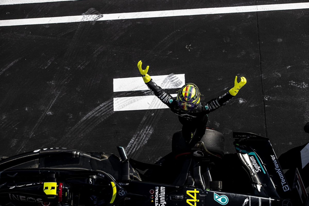 MercedesAMGF1BR's tweet image. Seu nome sempre será lembrado. Esse é o motivo de ódio de alguns.