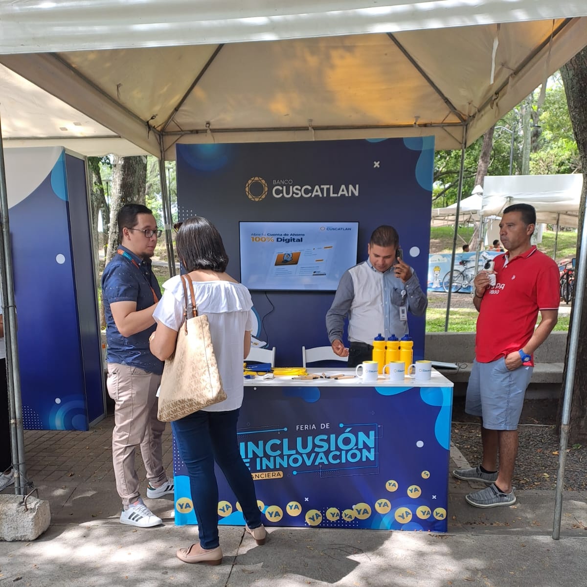 Banco CUSCATLAN tweet media