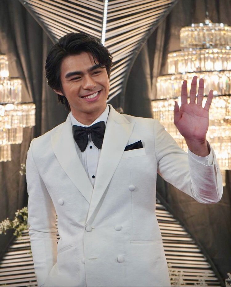 radsonfandom's tweet photo. Cute talaga nya .. SHIT RADSON uwi kana sa bahay namin.. pls ! Ehehe

Radson Flores AtGMAGala
#RadsonFlores @radsonflores 
#GMAGala2023 https://t.co/SXTci25FCE