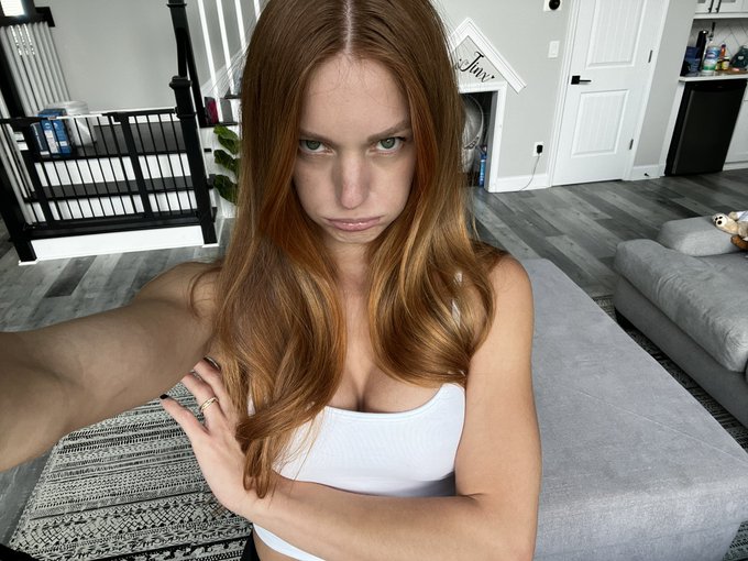 I need 🍆 https://t.co/s4TBFnBkIG