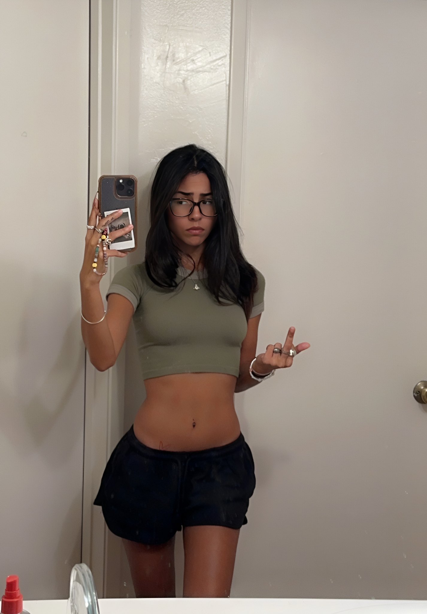 emmy banks ⭐️ porn princess on Twitter: "*flipping u off* https://t.co