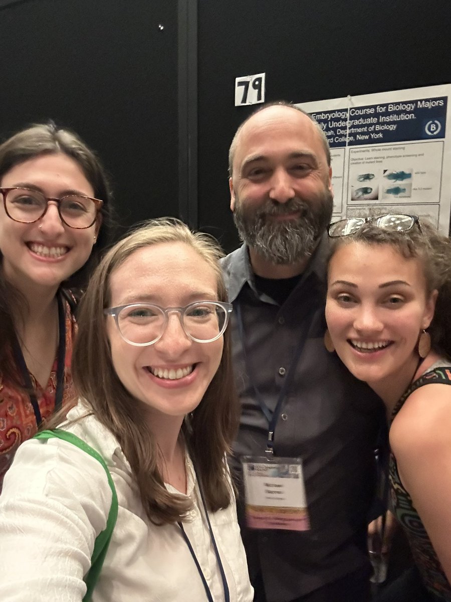 Jenna Bergmann (@bergmann_jenna) on Twitter photo People who say not to meet your heroes clearly aren’t developmental biologists. Amongst other incredible scientists, I got to meet the authors of my favorite textbook <a href="/mjbarresi/">Michael Barresi</a> and Scott Gilbert at <a href="/SocDevBio/">Society for Developmental Biology</a> conference People who say not to meet your heroes clearly aren’t developmental biologists. Amongst other incredible scientists, I got to meet the authors of my favorite textbook <a href="/mjbarresi/">Michael Barresi</a> and Scott Gilbert at <a href="/SocDevBio/">Society for Developmental Biology</a> conference
