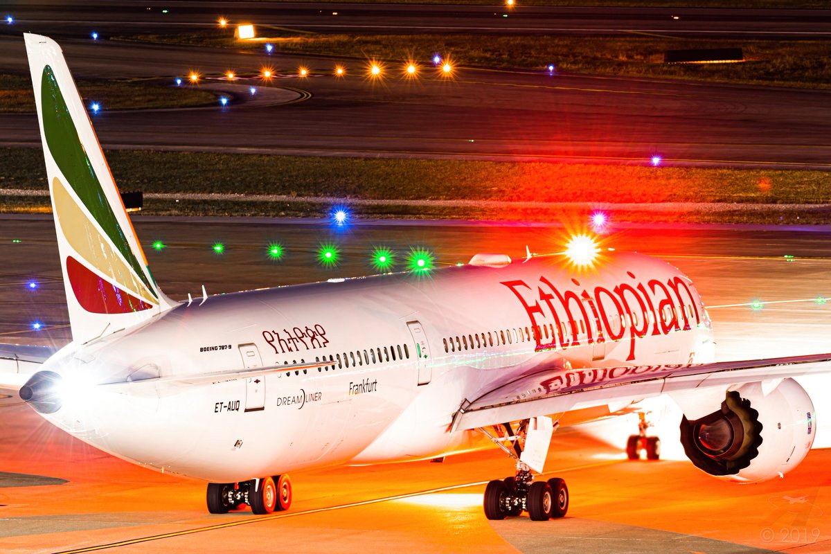 Astro95Media's tweet photo. Reminiscing a bit on 2019 and how special a year that was. So many unique occurrences at IAH!

#AvGeek https://t.co/SoxOXV2mru