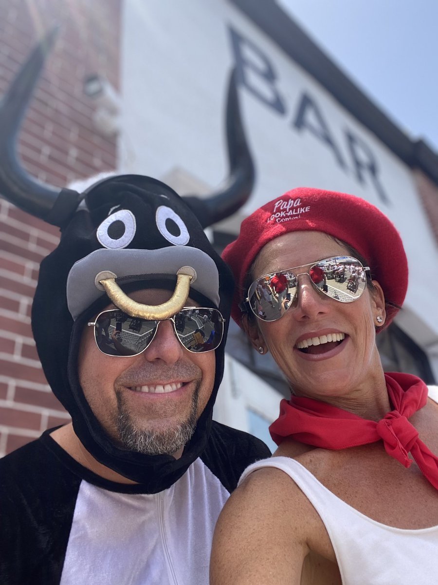 thelauradibella's tweet photo. Favorite weekend of the year in #KeyWest!
Ole, ole, ole, ole…ole, ole!!
🇪🇸😍
@SloppyJoesBarKW
#hemingwaydays #floridakeys #LoveFL https://t.co/KPSkjoW3sP