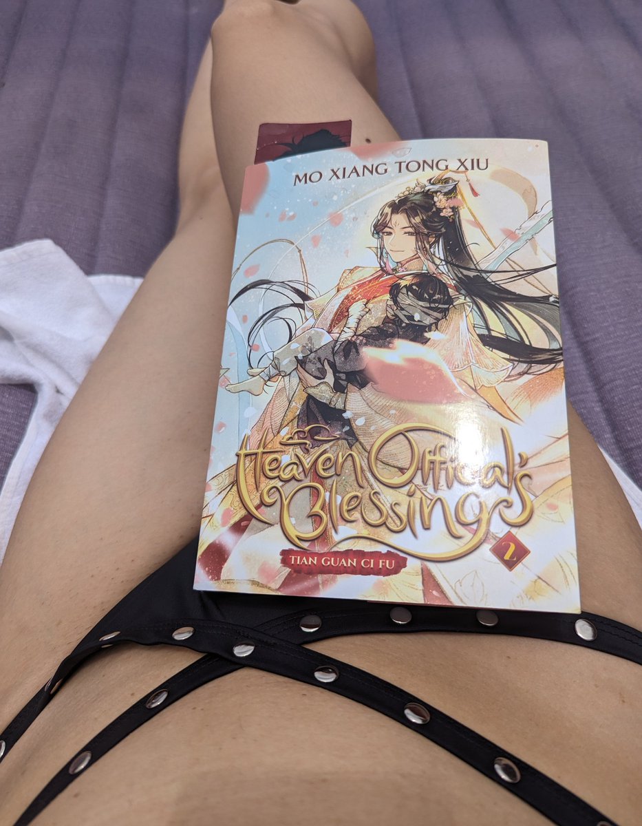 erodedsun's tweet photo. Hope you're having a great Saturday! 😎

#outofcosplay #notcosplay #nomakeupselfie #nomakeup #nofilter #danmei #tgcf #heavensofficialblessing #bikini #gothgirl #gothbikini #coloredhair https://t.co/KgoB58L8rx