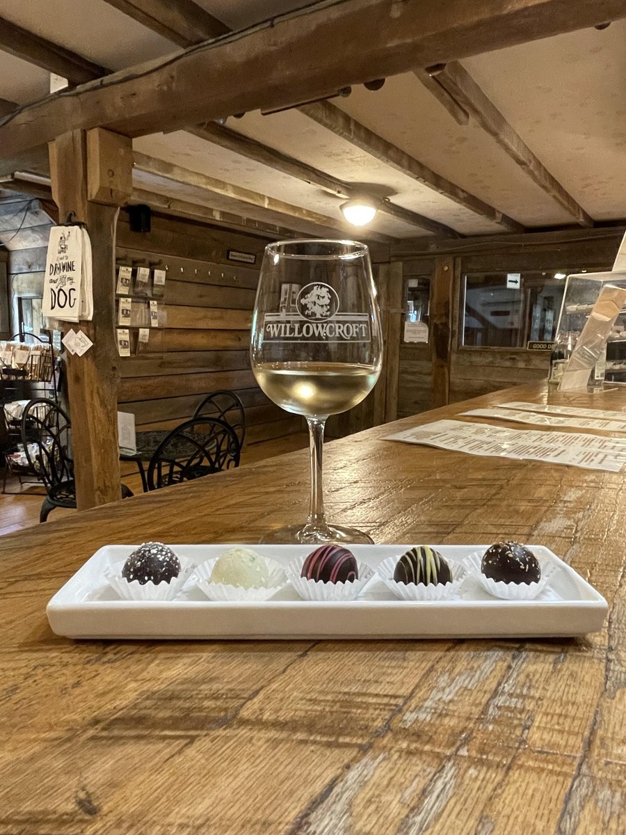 WillowcroftWinery tweet media