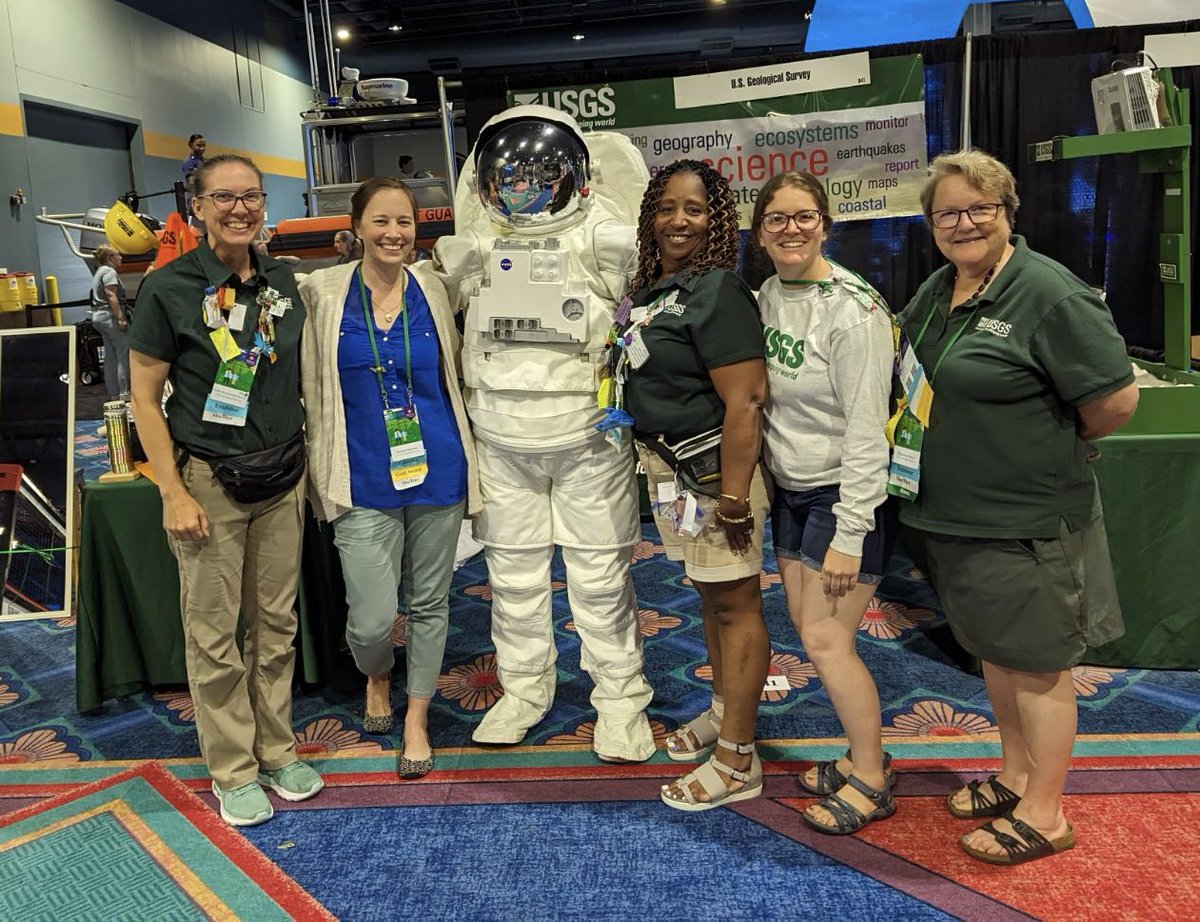 Of course @NASA is here. They came by out booth in an astronaut suit. We dropped by theirs to touch a moon rock. (We’re a bit cuckoo for rocks.) @USGS_AstroGeo