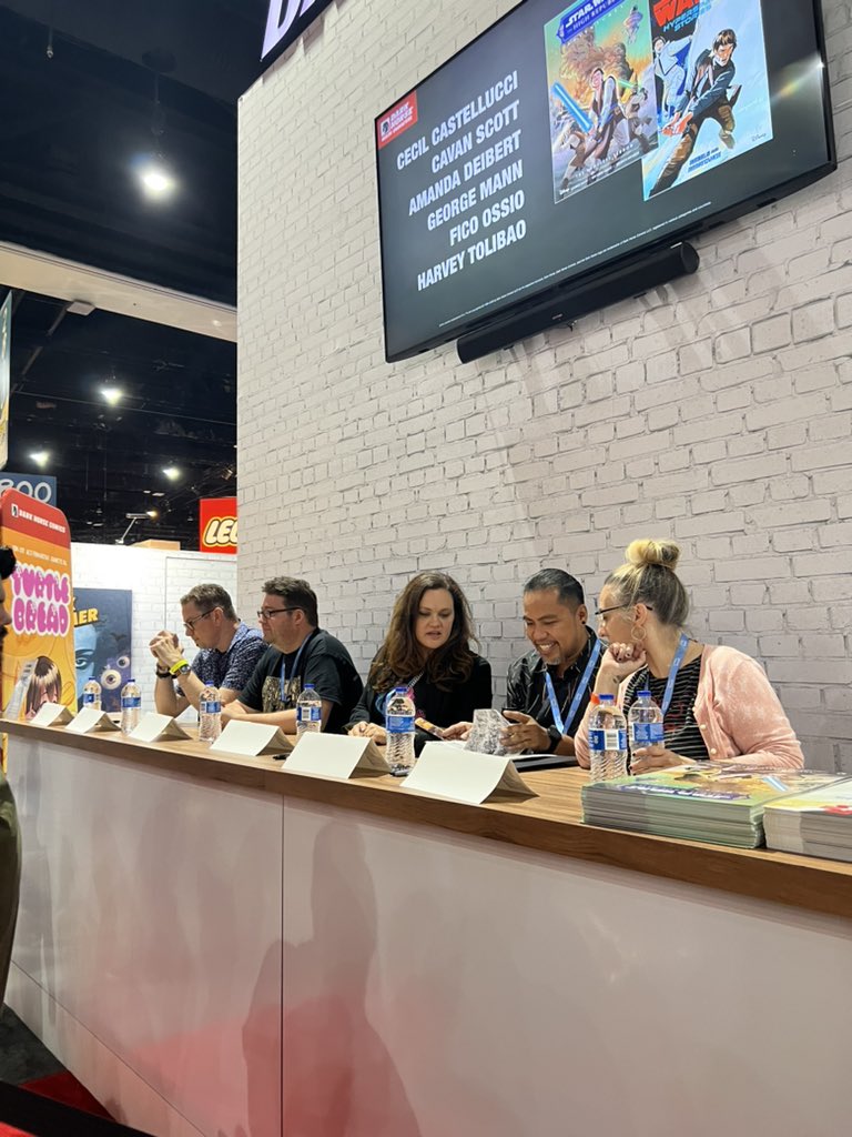 Now signing with @misscecil, @cavanscott, @amandadeibert, @George_Mann, @FicoOssio and @harveytolibao for Star Wars: Hyperspace Stories at booth #2615! #SDCC2023