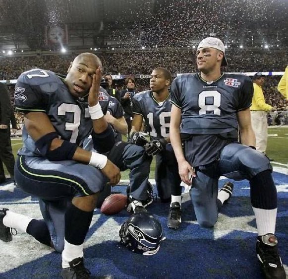 SamiOnTap's tweet photo. Both are underrated Seahawks legends. 

Which one was your favorite?

Shaun Alexander or Matt Hasselbeck? https://t.co/GgCBFOgs7v