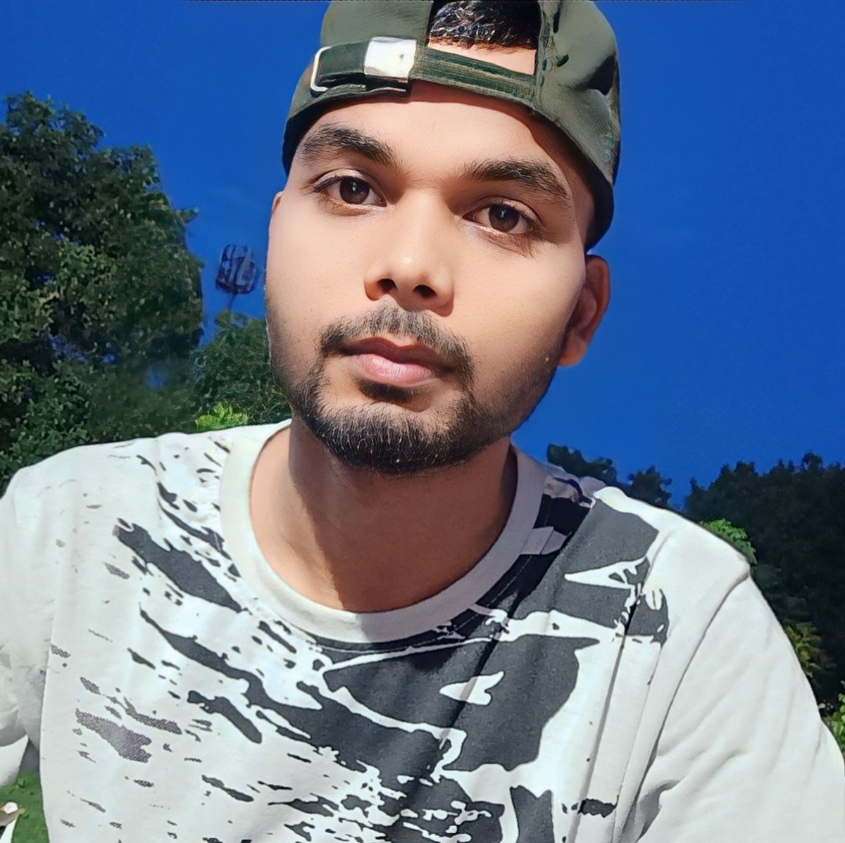 pradeepch01's tweet photo. #NewProfilePic https://t.co/WPJHKrHInH