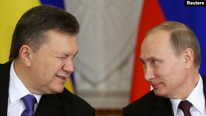 igorsushko's tweet image. 🚨 Russian spetsnaz are trying to assault a villa in prestigious Sherwood near Moscow. A man in military uniform with an AK-47 stormed and took the house. He has already set off several explosions. Putin's Ukrainian puppet President Viktor Yanukovych used to live in this house.