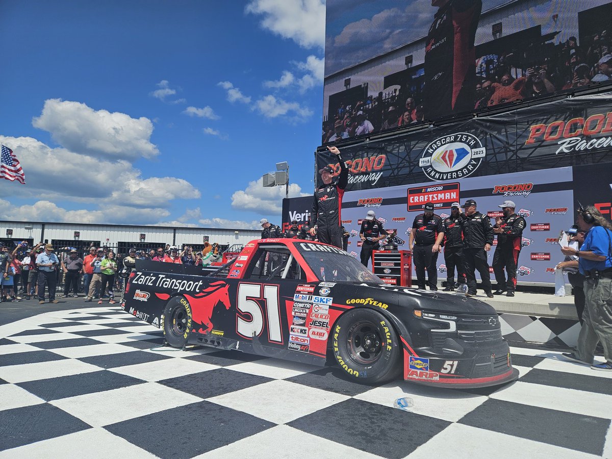 iKNOWron's tweet image. Kyle busch wins 100th race for KBM motorsports #poconoraceway #truckseries @KyleBusch