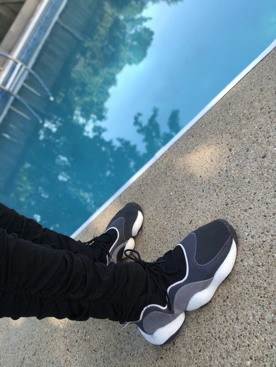 FreckleFaceFvck's tweet photo. Takin #KickPics was a time https://t.co/Fn2MqBVqUD