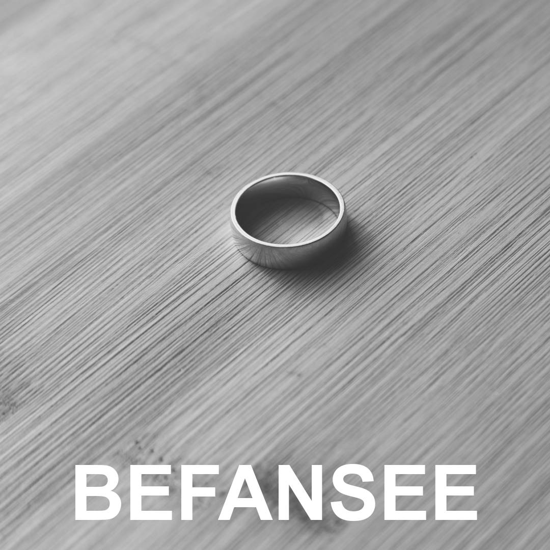 befansee's tweet photo. Bold, sophisticated, and timeless. Elevate your style with this stunning men's ring 💎
#ringformen #mensring #stylestatement #befansee #junoonhai https://t.co/JMZiZ4vZws