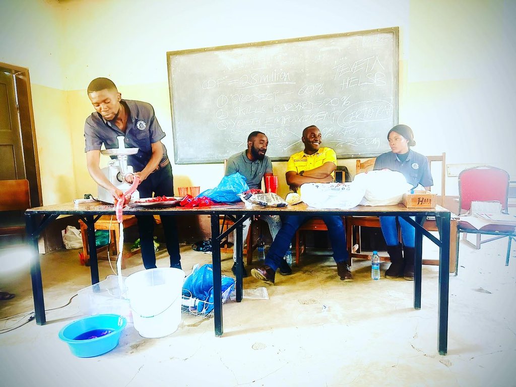 MaindaSimataa's tweet image. Glad to be the first councillor to train and certify 120 youths in life skills and entrepreneurship under the new enhanced K28 million CDF project. #meatprocessing
#icecreammaking
#basicsofbusiness