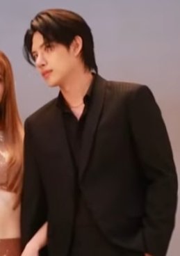 Roseeeeeee___'s tweet photo. หล่อมาก หล่อสิ้นเปลือง 

#maxiiin_
#หลังคาใบบัว https://t.co/gRBOHtUs30