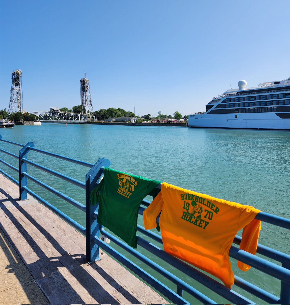 We love ya, Port 💚💛

#burkholderhockey
#portcolborne
#niagara 
<a href="/PortColborne/">City of Port Colborne</a> <a href="/myNiagaraOnline/">myNiagara Online</a>