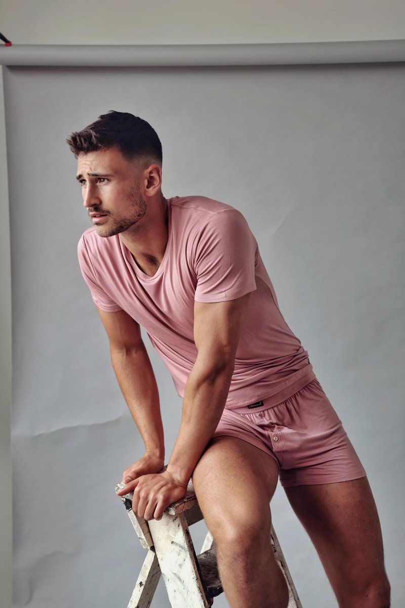 jakewilliamson4's tweet image. Trying to decide if giving KEN or BARBIE?