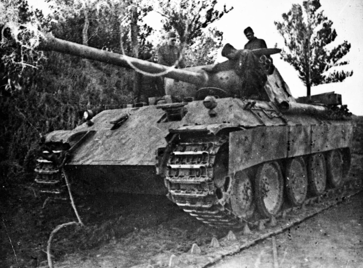 WW2Today's tweet photo. July-August 1943

Russian troops examine an abandoned PzKpfw V Panther Ausf D captured at Kursk.

#ww2 #history #russia #otd #tank https://t.co/iM2IEKWrFD