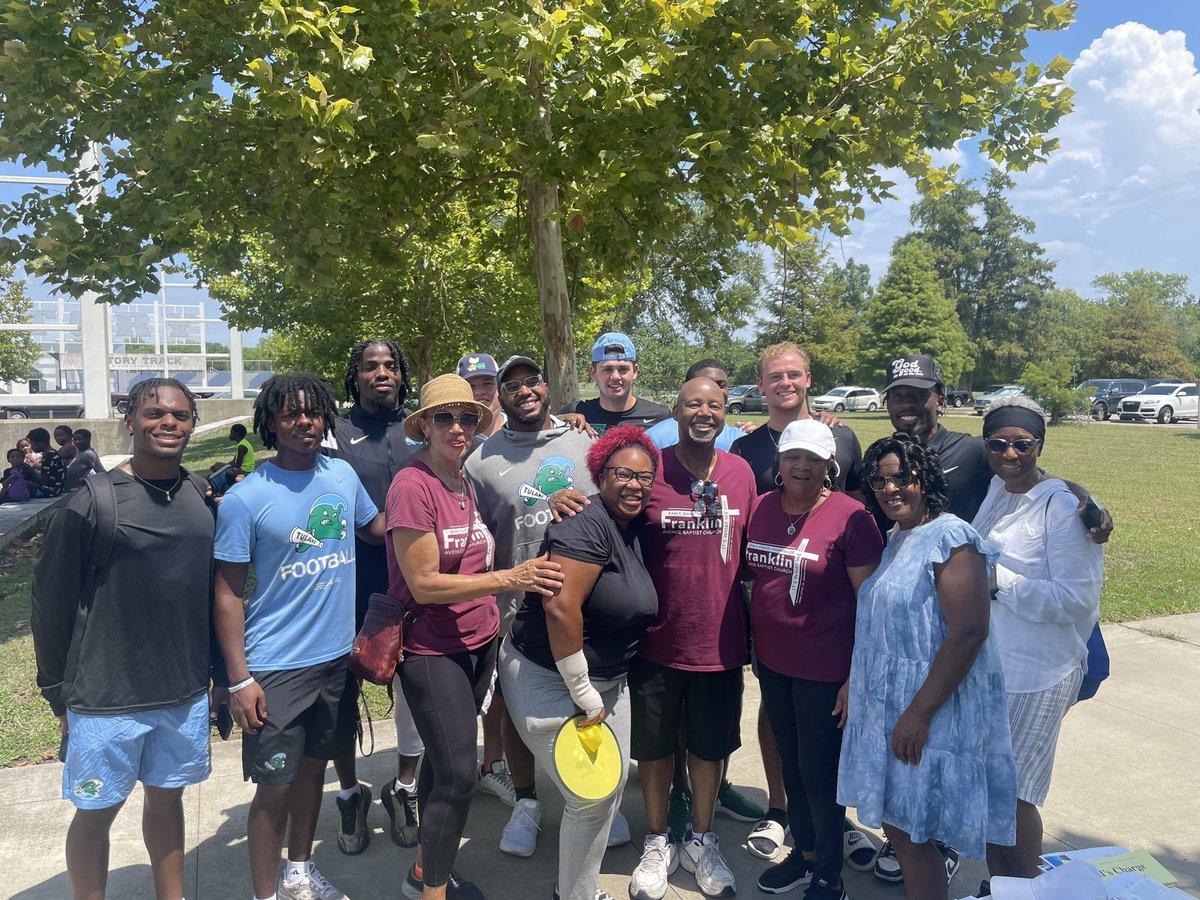 Fear The Wave Collective Group (@ftwcollective) on Twitter photo Great day with @CHNOLA! <a href="/LanceR7_/">Lance Robinson Jr.</a> <a href="/caseygloverr/">Casey Glover</a> <a href="/emarcus24/">Ethan Marcus</a> <a href="/rodnoflaws/">R. Williams II</a> <a href="/WhiteFobbs/">Matthew Fobbs-White</a> #RollWave Great day with @CHNOLA! <a href="/LanceR7_/">Lance Robinson Jr.</a> <a href="/caseygloverr/">Casey Glover</a> <a href="/emarcus24/">Ethan Marcus</a> <a href="/rodnoflaws/">R. Williams II</a> <a href="/WhiteFobbs/">Matthew Fobbs-White</a> #RollWave