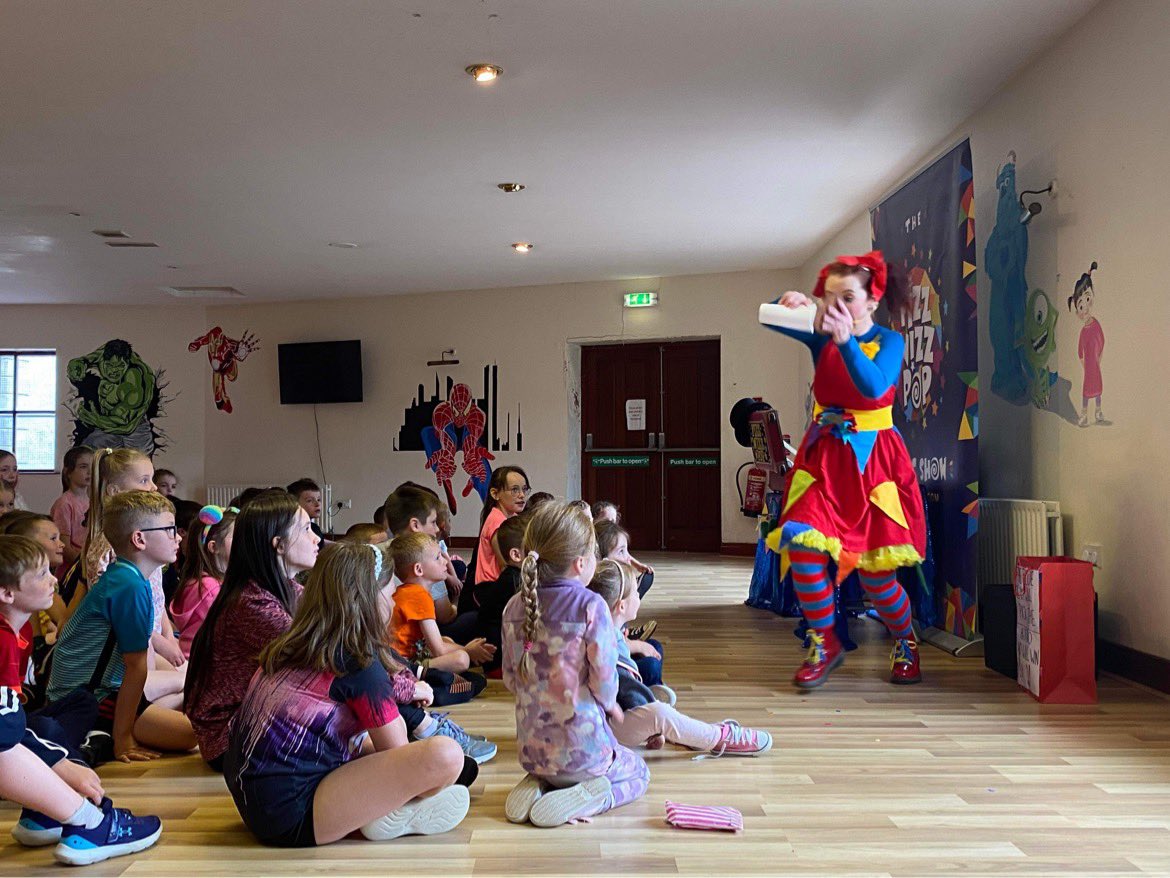 MagheraLink's tweet photo. Another Brilliant show from @FizzWizzPop for our Summer scheme 🪄💖 our kids just loved it and had so much fun 🥳 thanks so much! https://t.co/hFvtQngFPf