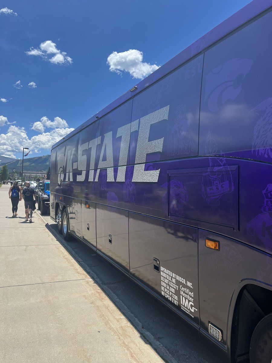__Reedo__'s tweet photo. Hey @kstatesports what are you doing up in Winter Park?!?! Love to see the Cats in CO! https://t.co/JrXvvcwIuS