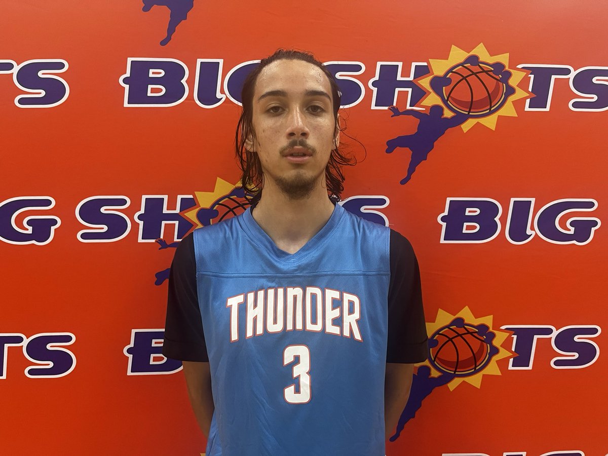 BigShotsGlobal's tweet image. #BIGSHOTS #SCShowdown 

17U Boys 

Midwest Basketball Club Brooks 61
#33 Henri Young 21
#21 Duncan Spalding 18

Upstate Thunder 50 
#3 Elisha Maralit 17