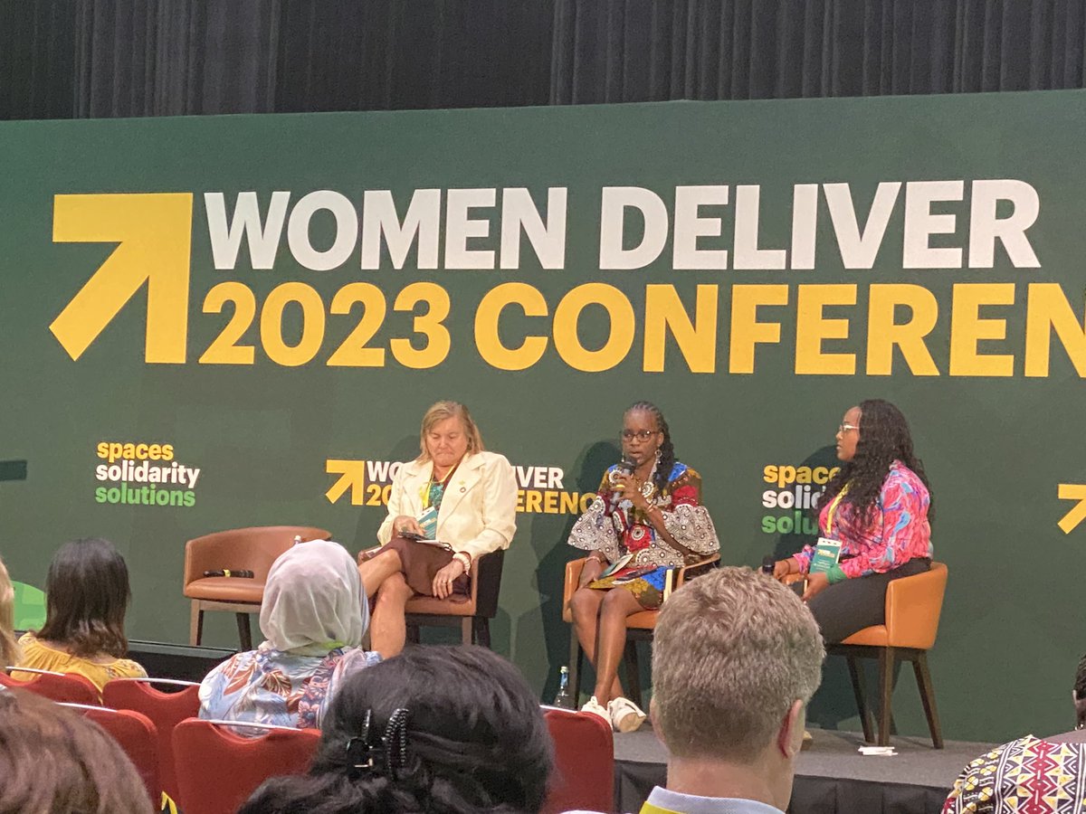 FadimataInorene's tweet photo. @nhialgdeng @Malala Some of the powerful panels included those discussions issues of power dynamics, meaningful youth participation and leadership, climate change and education/Gender, Education and social norms changes.. https://t.co/jOvLYX2ubU