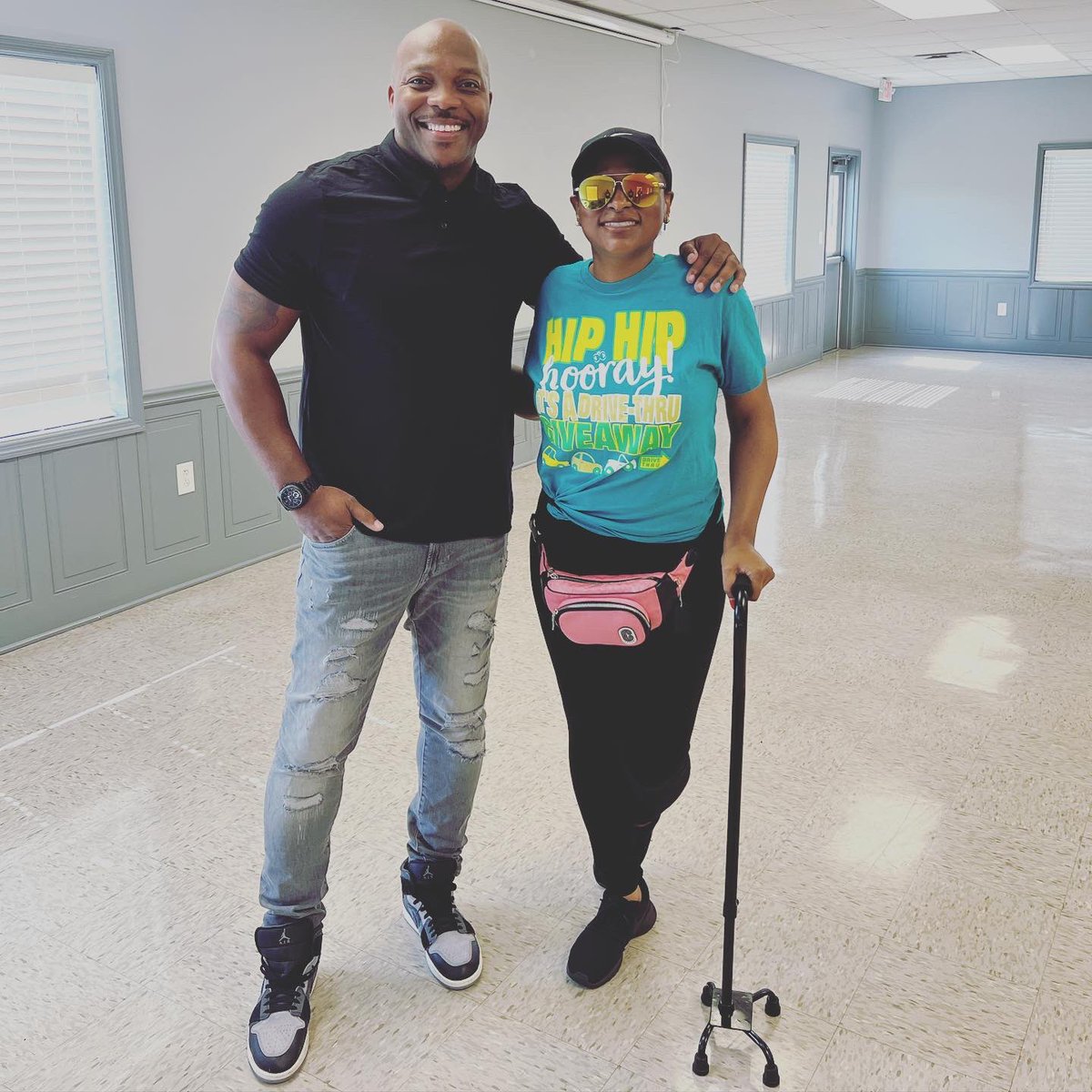 terrance_tuck's tweet image. Much respect ✊🏽 to my sister @crowninglupus 💜👏🏽 She’s a true inspiration and a true Champion for her community! Thanks for inviting the opportunity to inspire a packed house of amazing students at the Hip Hop “Hooray” back to school celebration! #TuckProject #CrowningLupus💜