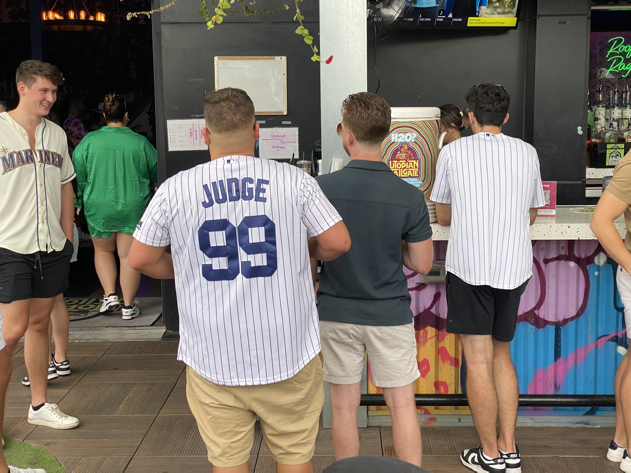 Kurt Rozek on Twitter "As a uniform nerd, I cannot stand seeing a