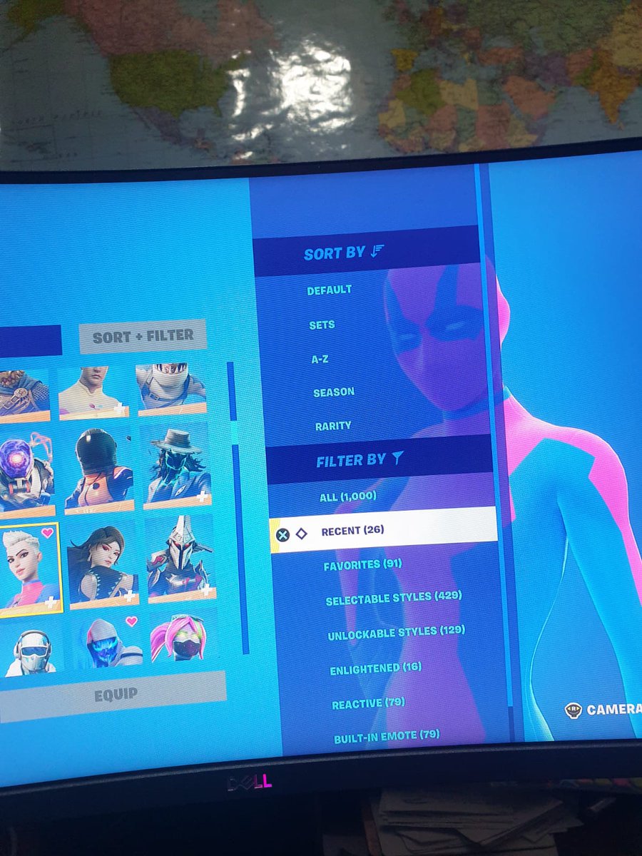 AngiW70375512's tweet photo. Just hit 1000 skins in Fortnite. https://t.co/MO0jk9jsOF