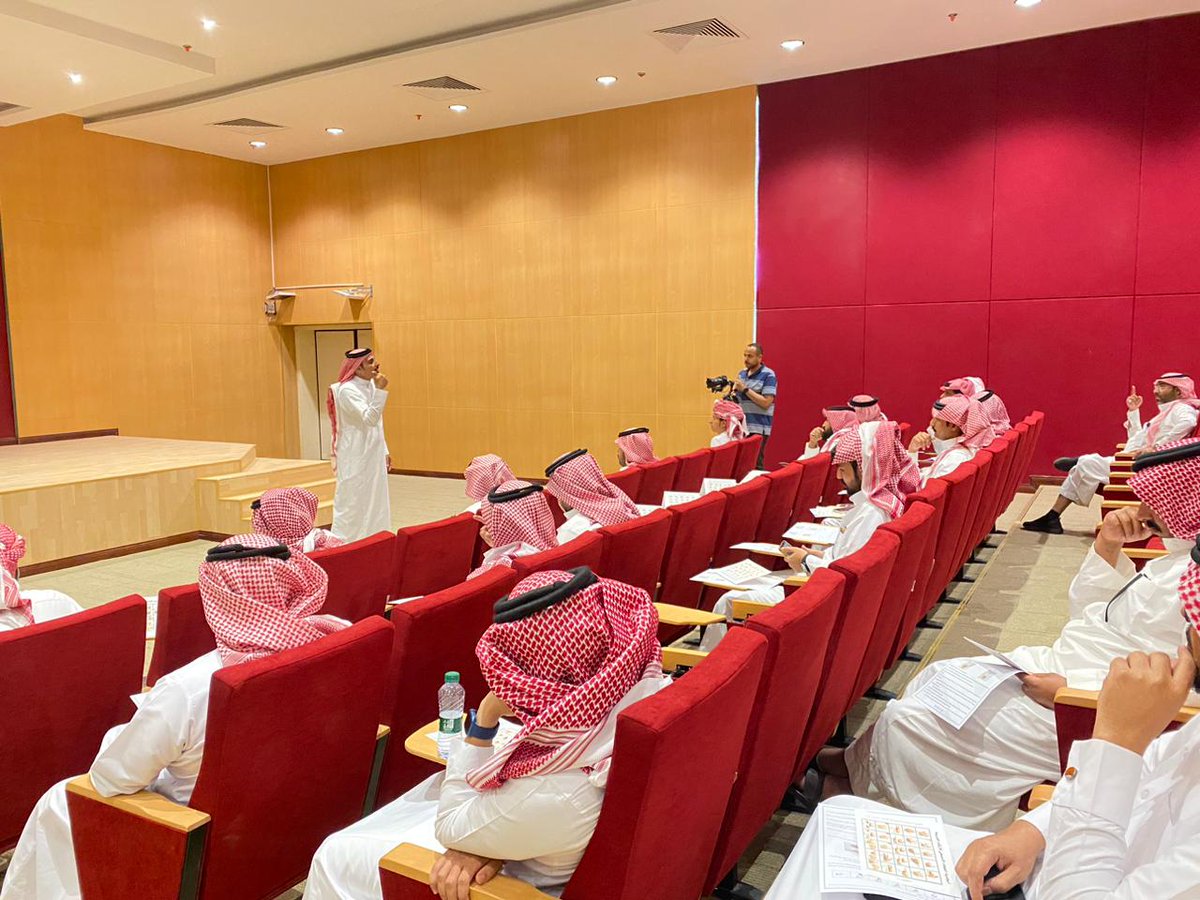 sh_beb1's tweet photo. إنطلاق دورة "أساسيات في لغة الإشارة" اليوم في فرع #جامعة_نجران بحبونا والتي تنظمها #جمعية_شآبيب بدعم من بنك الجزيرة لمدة ثلاثة أيام. وفي الصور جانب من الحضور في اليوم الأول https://t.co/DhEDw0T0qd