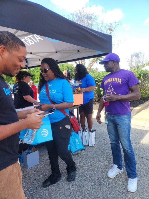 Jessica Winfrey (@jnic916) on Twitter photo Back to School Bash ππ§βπ«π <a href="/delyse22/">Daveri Shipp</a> <a href="/natashajaxn/">Natasha Jackson</a> <a href="/SinginStarr/">Tiffany Starr</a> <a href="/s_donnaway/">Sasha Donnaway</a> <a href="/PioneersTn/">attTnPioneers</a> <a href="/ATTPioneers/">AT&T Pioneers</a> <a href="/Memphis_CC/">Mighty Memphis</a> #ATTCares #FunAtWork #LifeAtATT Back to School Bash ππ§βπ«π <a href="/delyse22/">Daveri Shipp</a> <a href="/natashajaxn/">Natasha Jackson</a> <a href="/SinginStarr/">Tiffany Starr</a> <a href="/s_donnaway/">Sasha Donnaway</a> <a href="/PioneersTn/">attTnPioneers</a> <a href="/ATTPioneers/">AT&T Pioneers</a> <a href="/Memphis_CC/">Mighty Memphis</a> #ATTCares #FunAtWork #LifeAtATT