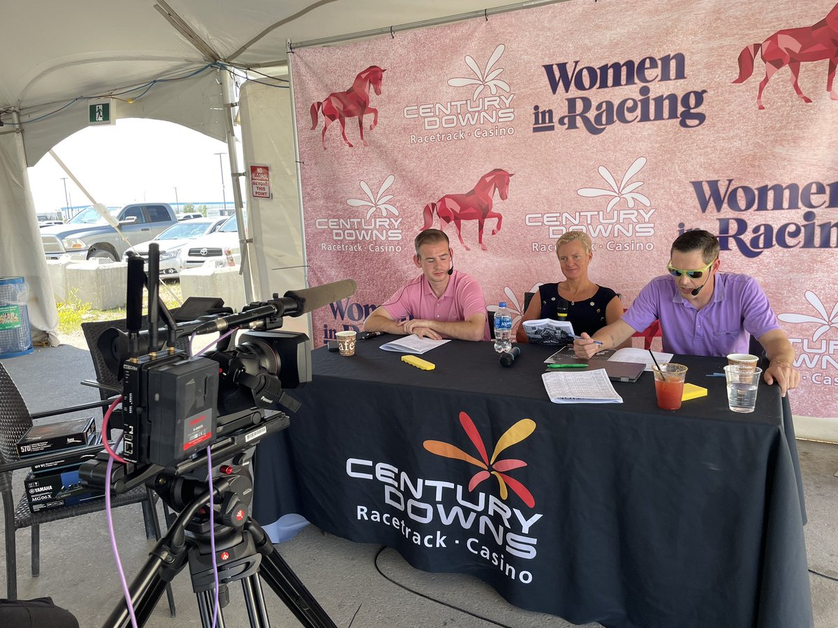 It’s Women In Racing Weekend at <a href="/CenturyDowns/">Century Downs</a> as Casie Coleman does some Q&amp;A with James &amp; Josh! #harnessracing <a href="/fastlane111/">casie coleman</a> <a href="/purplerainracin/">James jungquist</a> @jmurphs98