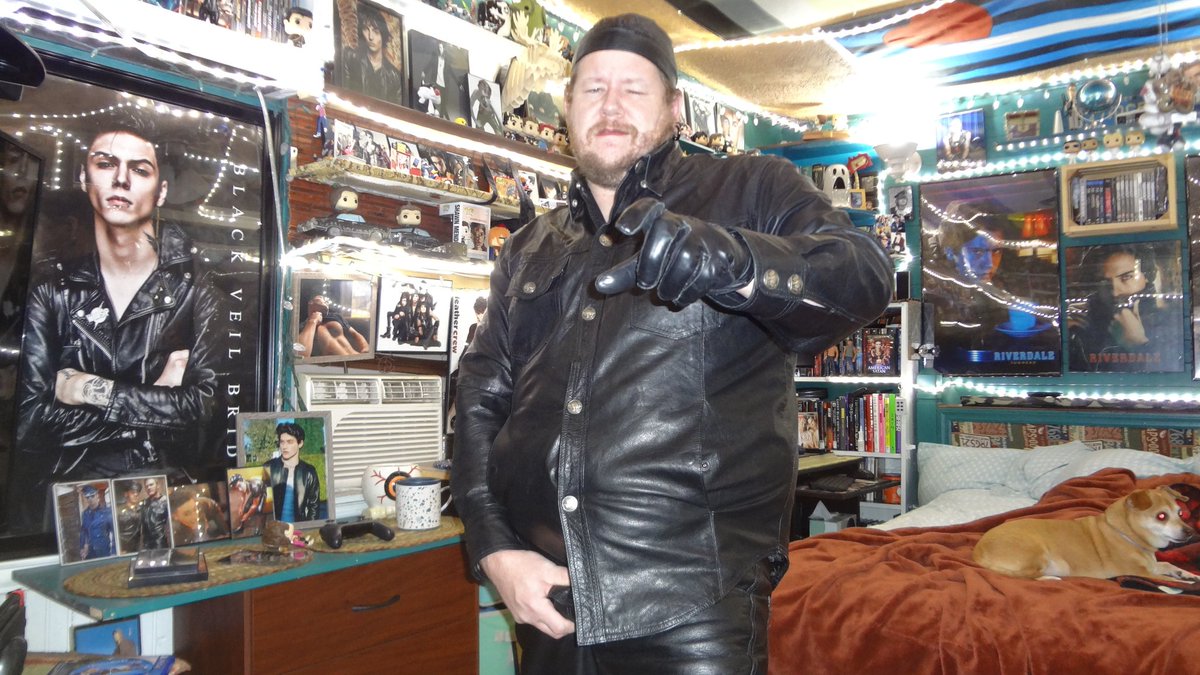 leatherdaddy78's tweet photo. It's my birthday Boiz  Lets make it special RT, Share your pics with me bois at the very least or shower me with tributes. DM. Daddy loves you #findom #cashmaster #alpha #daddy #master #dom #kink #fetish #feet #legs #leatherdaddy #bootfetish #leatheralpha #leatherpapi #cashfags https://t.co/bgm84KvX5X