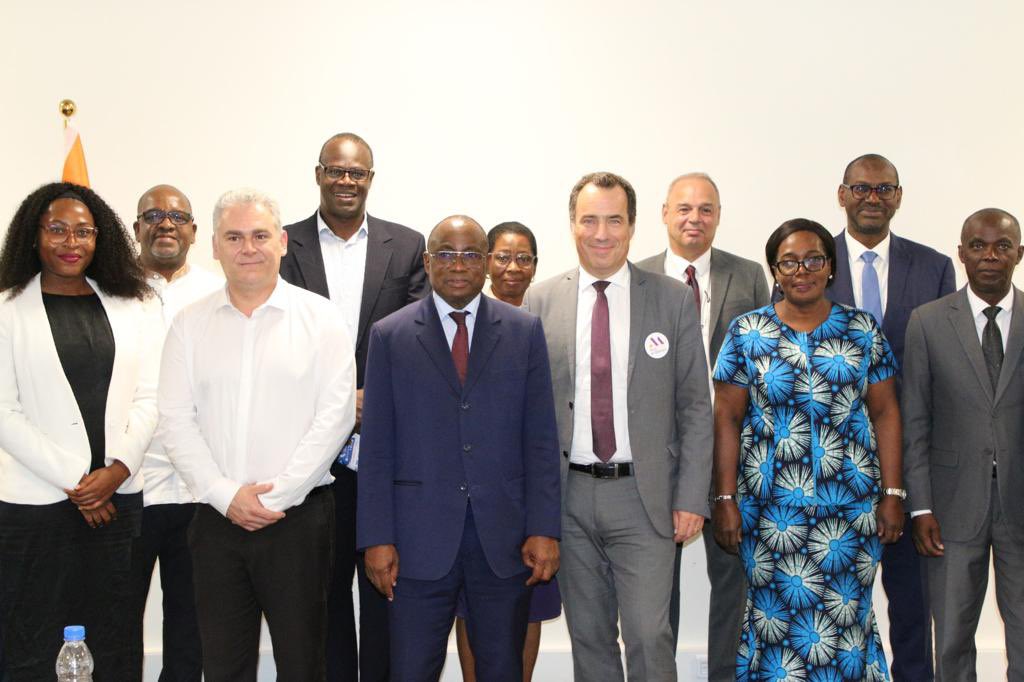 Invitée par <a href="/NKoffi_METFPA/">N'Guessan KOFFI</a>, ministre de 🇨🇮, le <a href="/metfpa/">METFPA</a>, <a href="/upstifr/">UPSTI</a> est très honorée d’avoir participé à la signature de la lettre d’intention avec les <a href="/ArtsetMetiers_/">Arts et Métiers - ENSAM</a> en présence de @lchampaney. La CPGE TSI qui va ouvrir 09/23 est lancée, et les parcours des étudiants sécurisés.